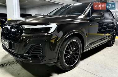 Внедорожник / Кроссовер Audi Q7 2024 в 