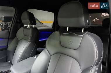 Внедорожник / Кроссовер Audi Q7 2024 в 