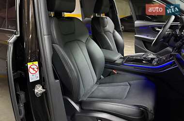 Внедорожник / Кроссовер Audi Q7 2024 в 