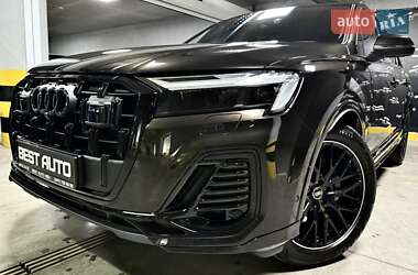 Внедорожник / Кроссовер Audi Q7 2024 в 