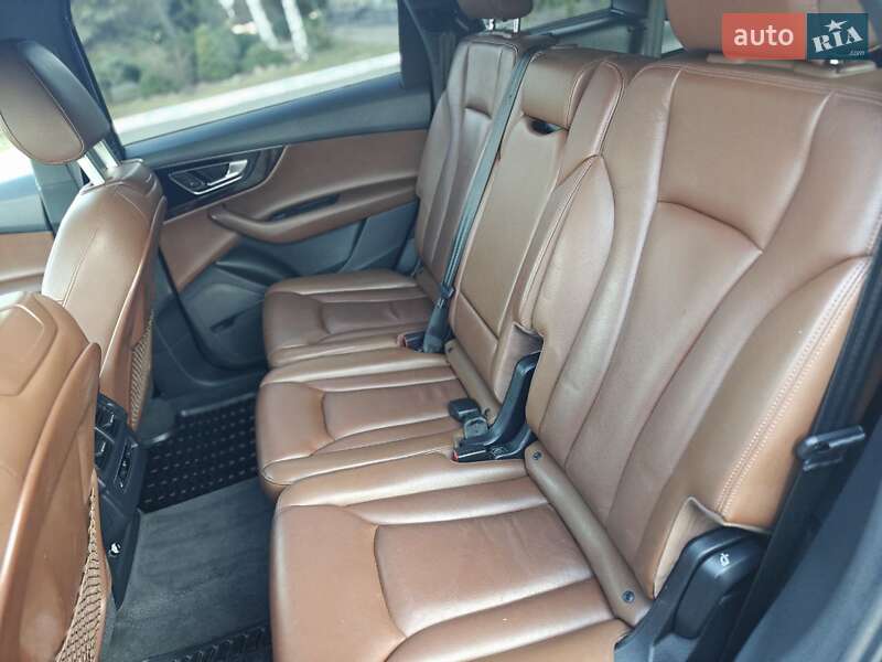 Позашляховик / Кросовер Audi Q7 2017 в Києві