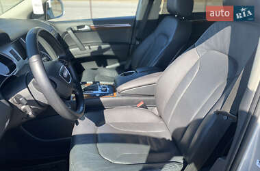 Внедорожник / Кроссовер Audi Q7 2013 в 
