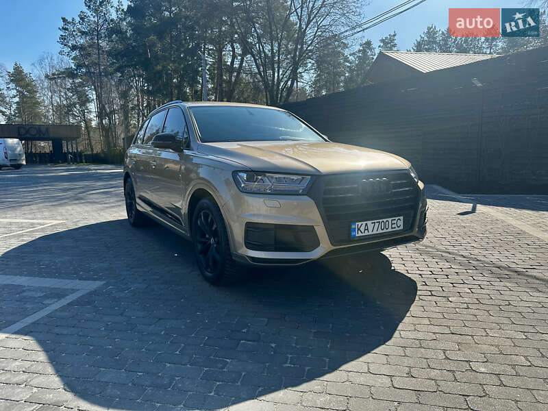 Внедорожник / Кроссовер Audi Q7 2018 в Киеве