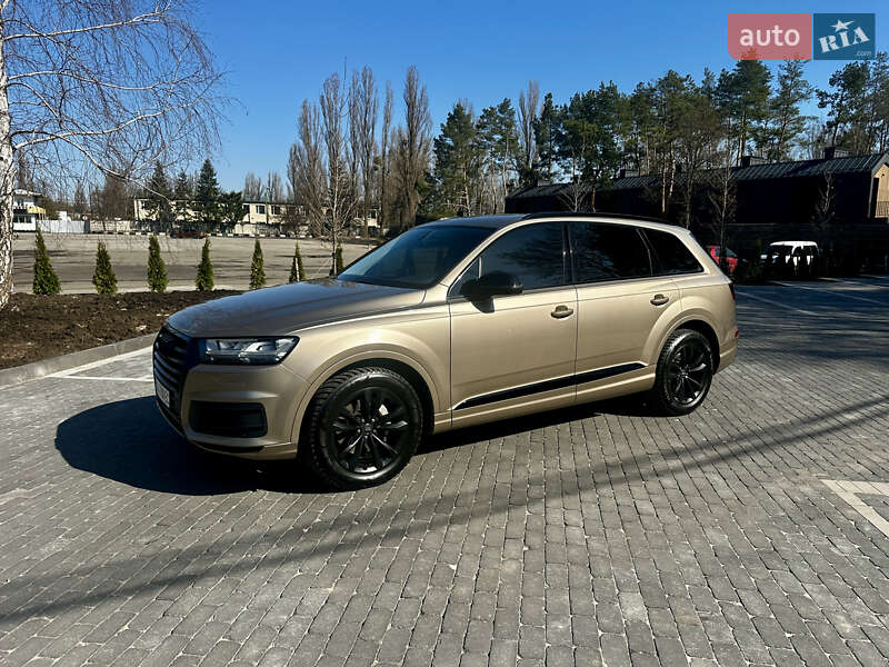 Внедорожник / Кроссовер Audi Q7 2018 в Киеве