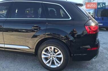 Внедорожник / Кроссовер Audi Q7 2018 в 