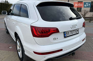 Внедорожник / Кроссовер Audi Q7 2010 в 