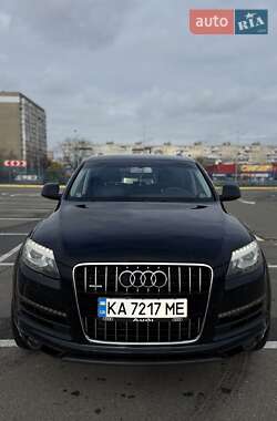 Внедорожник / Кроссовер Audi Q7 2012 в 