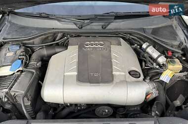 Внедорожник / Кроссовер Audi Q7 2012 в 