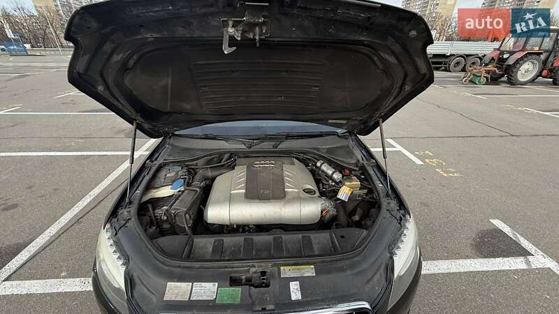 Внедорожник / Кроссовер Audi Q7 2012 в Киеве