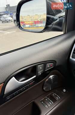 Внедорожник / Кроссовер Audi Q7 2012 в 