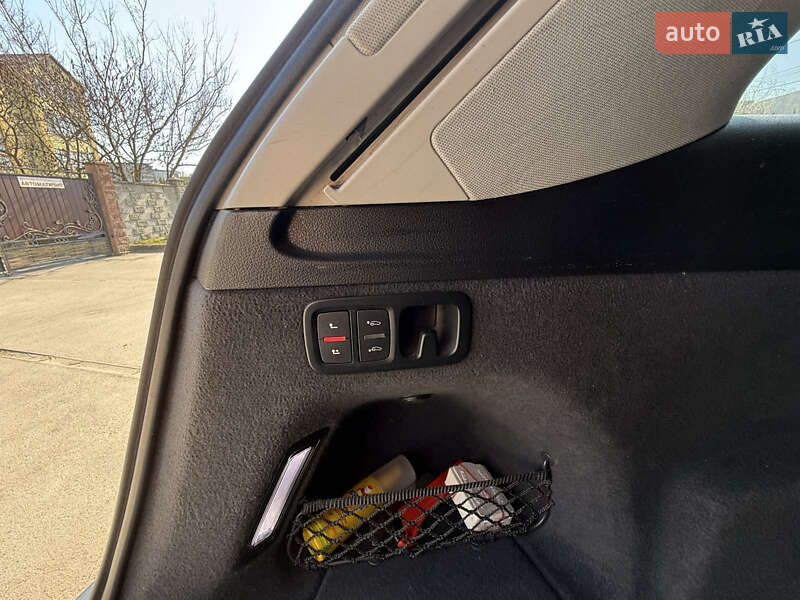 Внедорожник / Кроссовер Audi Q7 2015 в Ровно