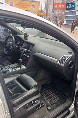 Внедорожник / Кроссовер Audi Q7 2007 в 