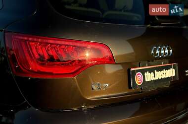 Внедорожник / Кроссовер Audi Q7 2014 в 