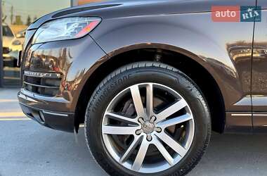 Внедорожник / Кроссовер Audi Q7 2014 в 