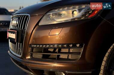 Внедорожник / Кроссовер Audi Q7 2014 в 