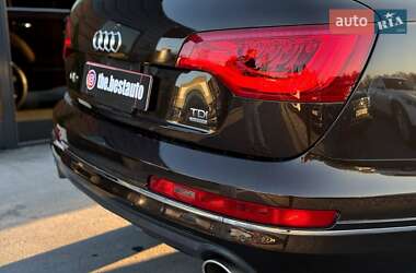 Внедорожник / Кроссовер Audi Q7 2014 в 