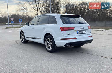 Внедорожник / Кроссовер Audi Q7 2018 в 