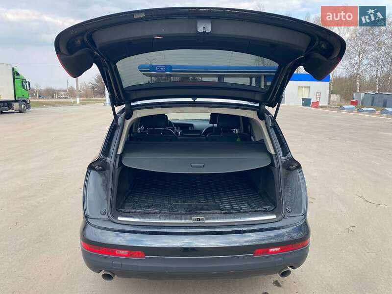Внедорожник / Кроссовер Audi Q7 2006 в Недригайлове
