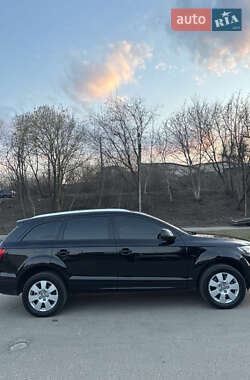 Внедорожник / Кроссовер Audi Q7 2012 в 