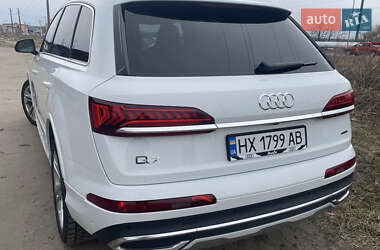 Внедорожник / Кроссовер Audi Q7 2023 в 