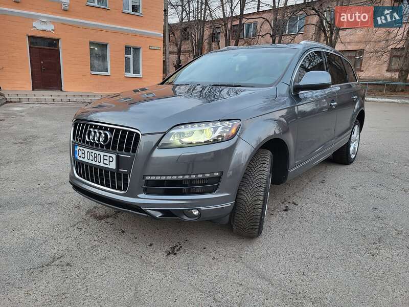 Позашляховик / Кросовер Audi Q7 2014 в Чернігові