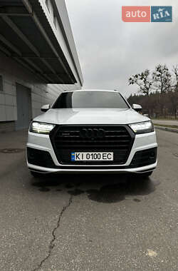 Позашляховик / Кросовер Audi Q7 2016 в Києві