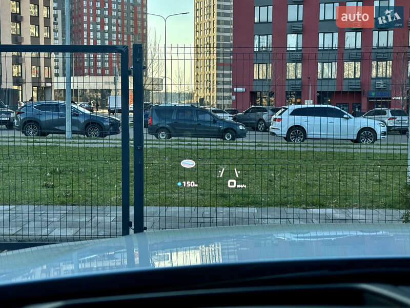 Позашляховик / Кросовер Audi Q7 2015 в Києві