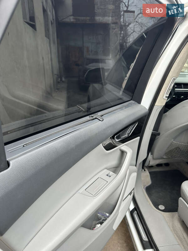 Позашляховик / Кросовер Audi Q7 2017 в Запоріжжі