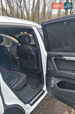 Внедорожник / Кроссовер Audi Q7 2011 в 