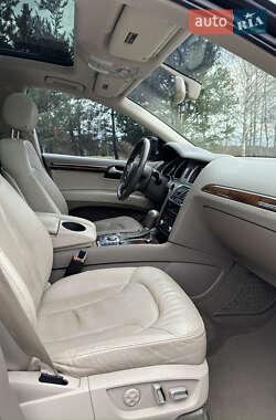 Внедорожник / Кроссовер Audi Q7 2011 в 