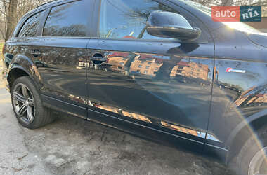 Внедорожник / Кроссовер Audi Q7 2013 в 