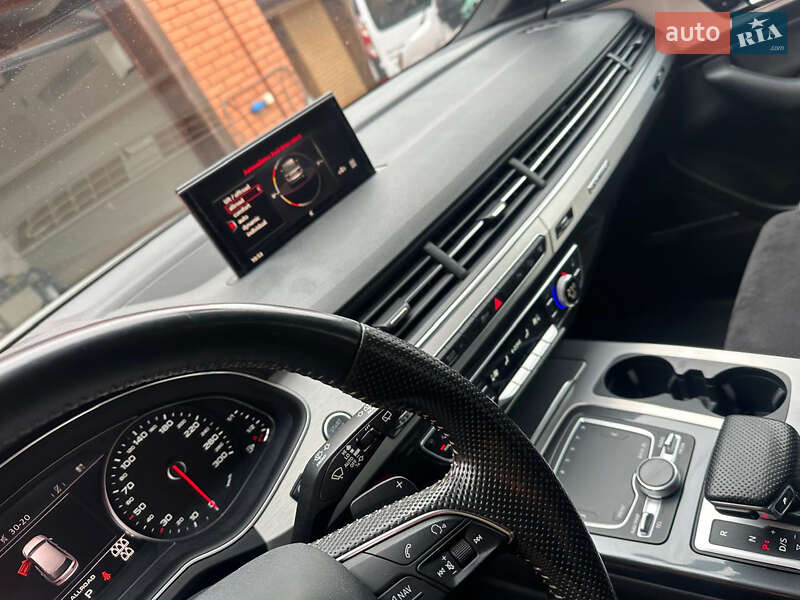 Внедорожник / Кроссовер Audi Q7 2015 в Хмельницком