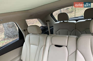 Внедорожник / Кроссовер Audi Q7 2018 в 