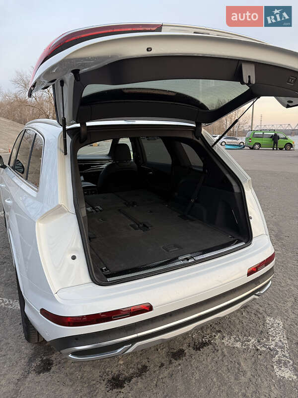 Внедорожник / Кроссовер Audi Q7 2020 в Киеве фото 9 Внедорожник / Кроссовер Audi Q7 2020 в Киеве
