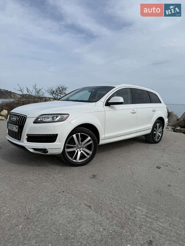 Позашляховик / Кросовер Audi Q7 2013 в Одесі