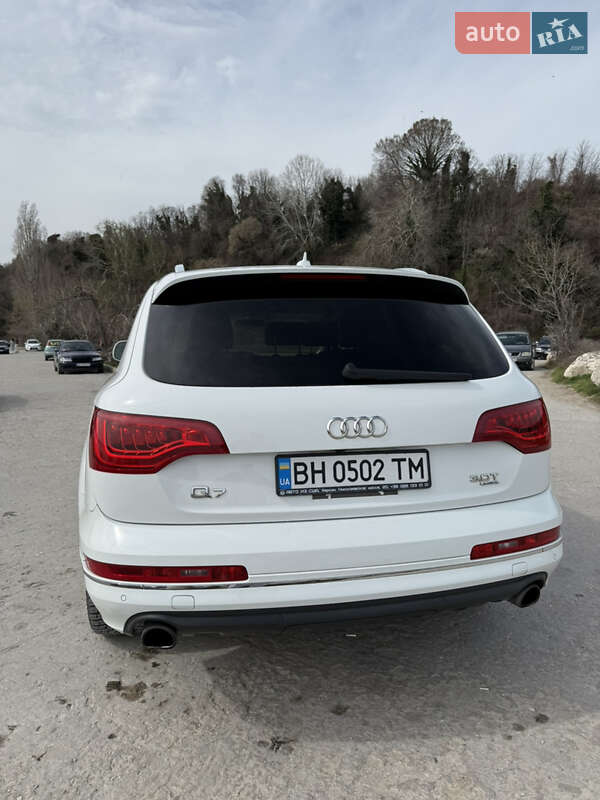 Позашляховик / Кросовер Audi Q7 2013 в Одесі