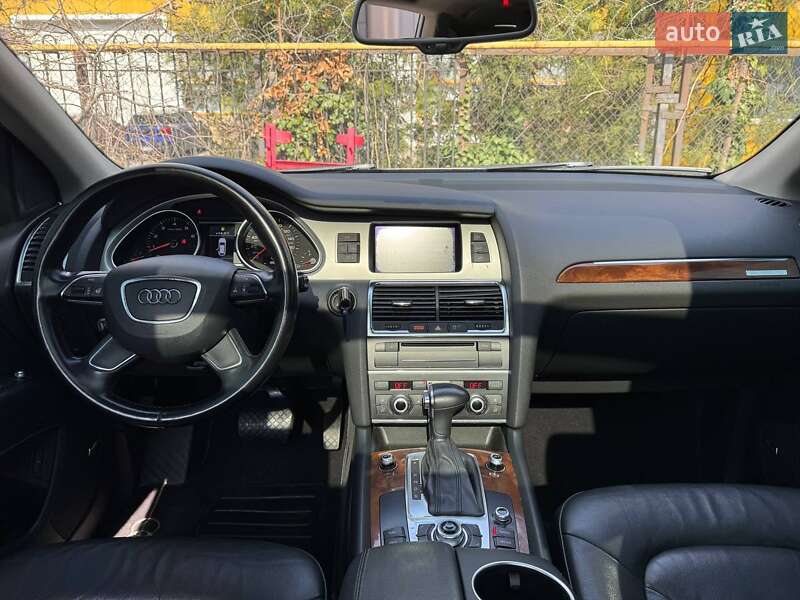 Внедорожник / Кроссовер Audi Q7 2013 в Одессе