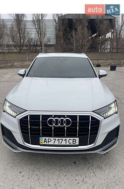 Внедорожник / Кроссовер Audi Q7 2020 в 