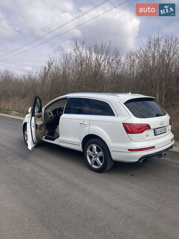 Внедорожник / Кроссовер Audi Q7 2015 в Киеве