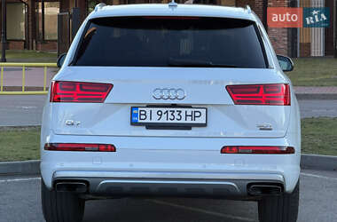Внедорожник / Кроссовер Audi Q7 2016 в 