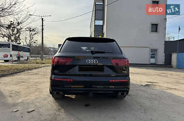 Внедорожник / Кроссовер Audi Q7 2018 в 