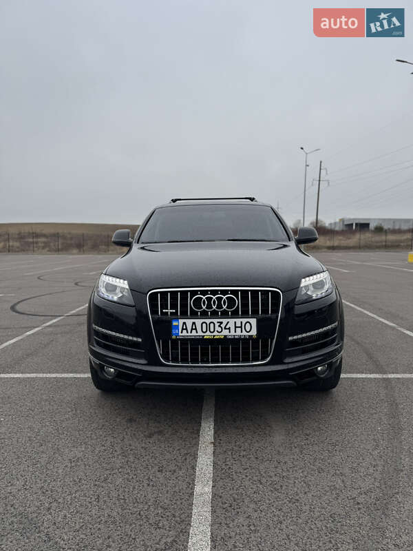 Внедорожник / Кроссовер Audi Q7 2013 в Ровно