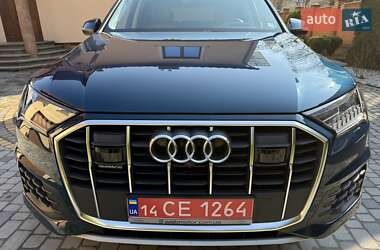 Позашляховик / Кросовер Audi Q7 2020 в 