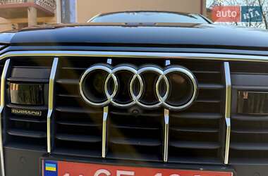 Позашляховик / Кросовер Audi Q7 2020 в 