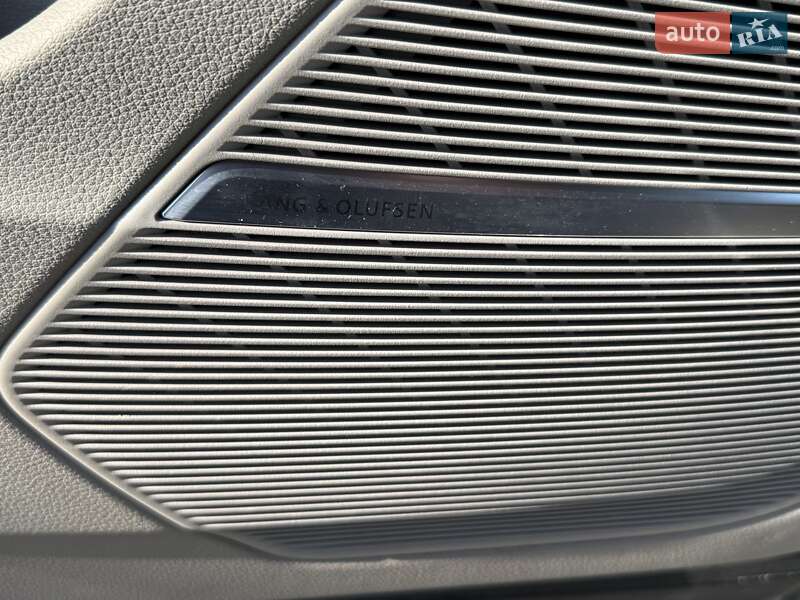 Позашляховик / Кросовер Audi Q7 2020 в Львові