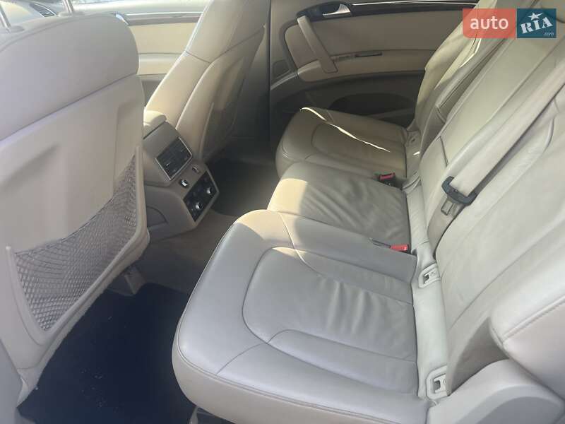 Позашляховик / Кросовер Audi Q7 2012 в Тернополі