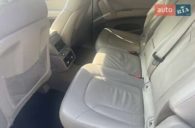 Позашляховик / Кросовер Audi Q7 2012 в 