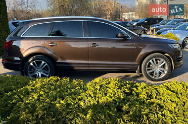 Внедорожник / Кроссовер Audi Q7 2015 в 