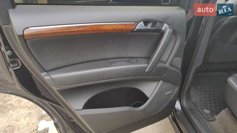 Позашляховик / Кросовер Audi Q7 2007 в Долинській