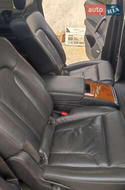 Внедорожник / Кроссовер Audi Q7 2007 в 
